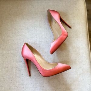 💕Silk Road💕louboutin pigalle follies satin 37